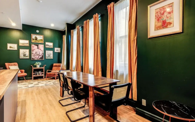 Majestic 3-Bedroom Designer Apartment