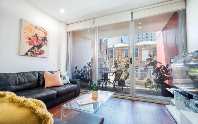 Tropicana on Bent - WiFi - Nespresso Heart of East End