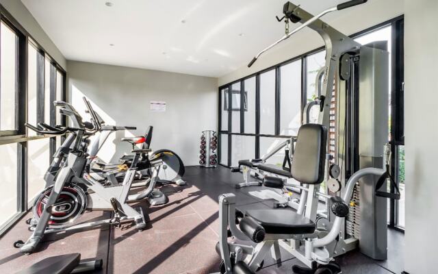 Diamond Condominium 2706