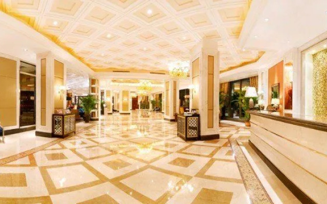 Ramada Yichang Hotel