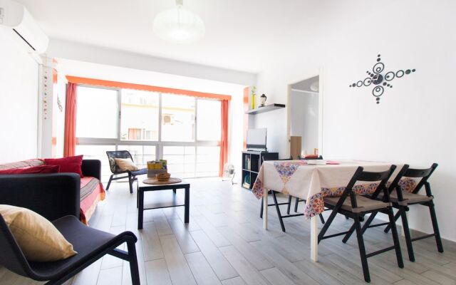 Bollywood Style Apart-Playa