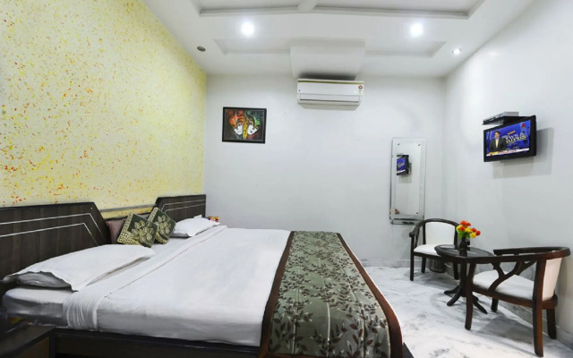 MD 9 Star Hotel