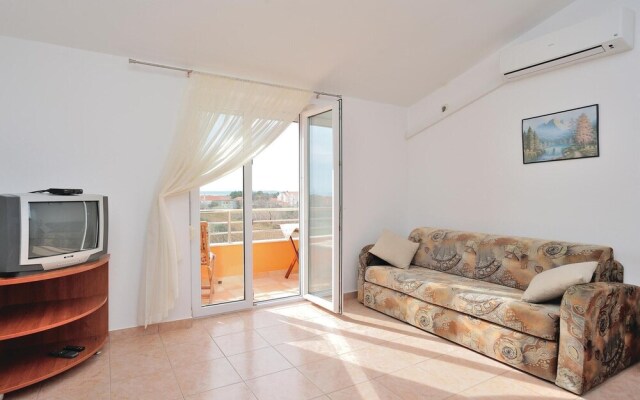 Nice Home in Privlaka With Wifi and 1 Bedrooms