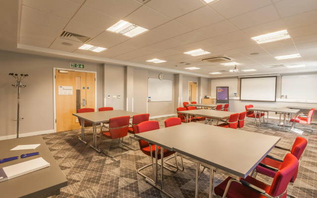 Holiday Inn Express Kettering by IHG