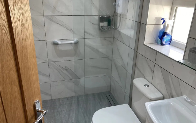 Private Self-contained Annex With Wifi & Parking