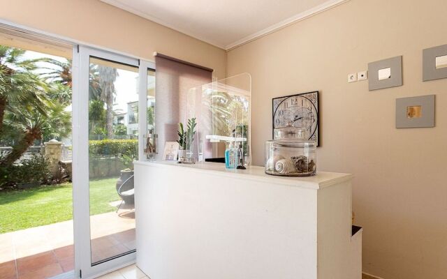Danae Comfort Living