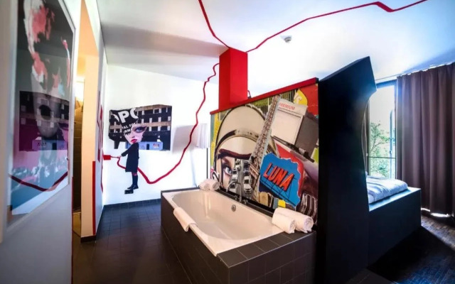 Numa Berlin Weinmeister