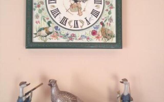 Whitehouse Country House