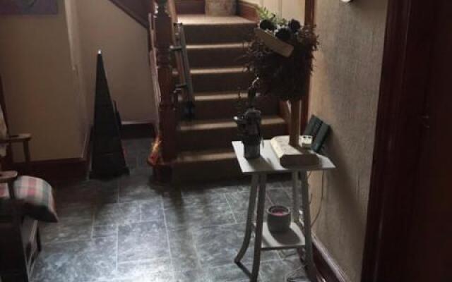 Thistle Room single with en-suite