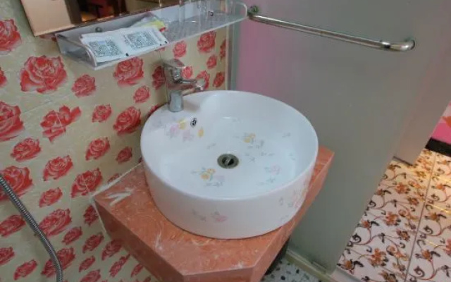 Yuanyuan Boutique Hotel (Shanghai Fengxiantou Bridge Shop) – Bathroom – Shanghai