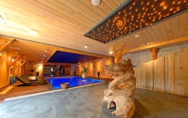 Logis De France Le Rocher Blanc
