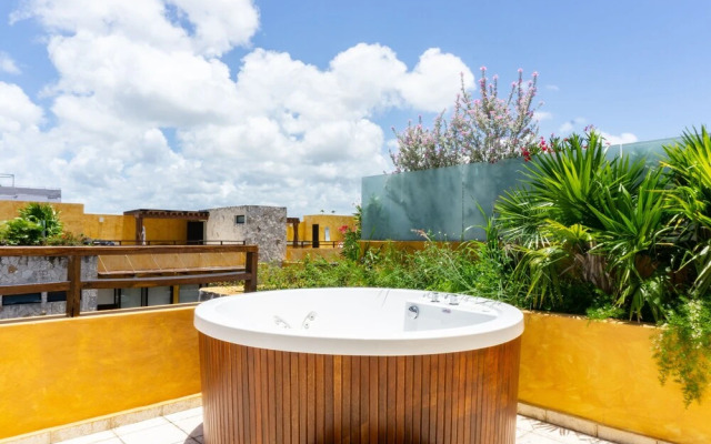 Lunada 408 2 Bedroom Condo by RedAwning