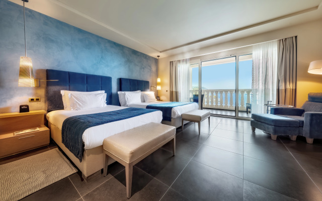 Monte-Carlo Bay Hotel & Resort