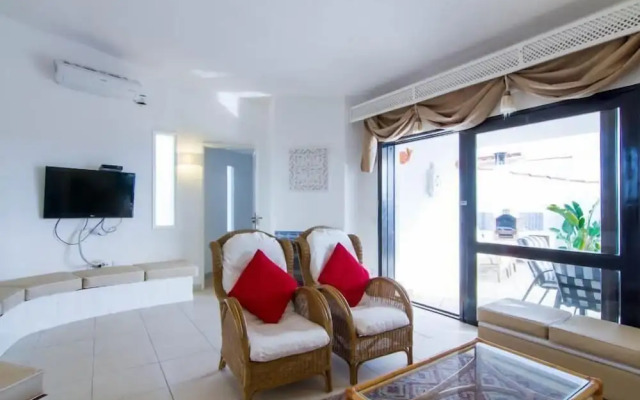 Villa 2, Great Spot Oura Beach, Albufeira