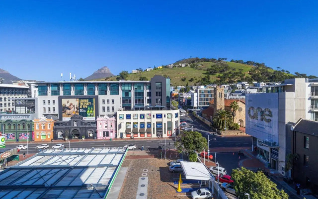 Rockwell 613 by CTHA, Cape Town