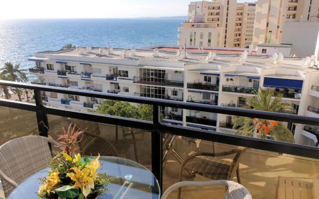 Skol 508 West Facing Duplex Apartment with Amazing Sea Views