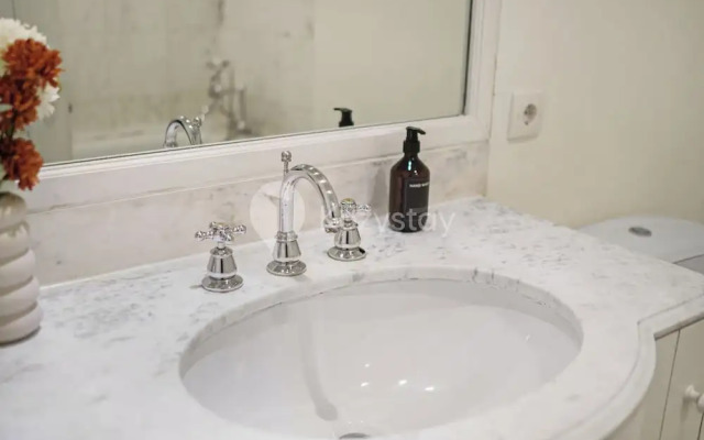 Rasamala & Cendana at Menteng by Kozystay