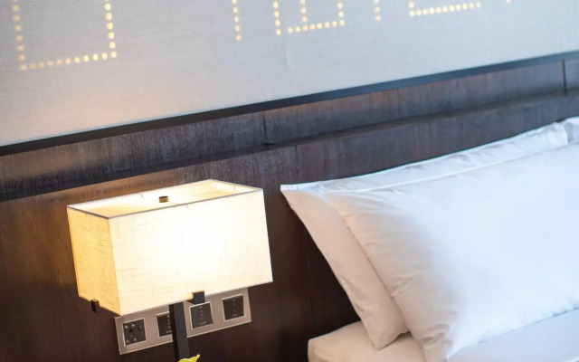 Renaissance Shenyang West Hotel