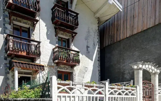 Hostel Maison des Quatre Balcons
