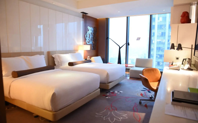 W Taipei