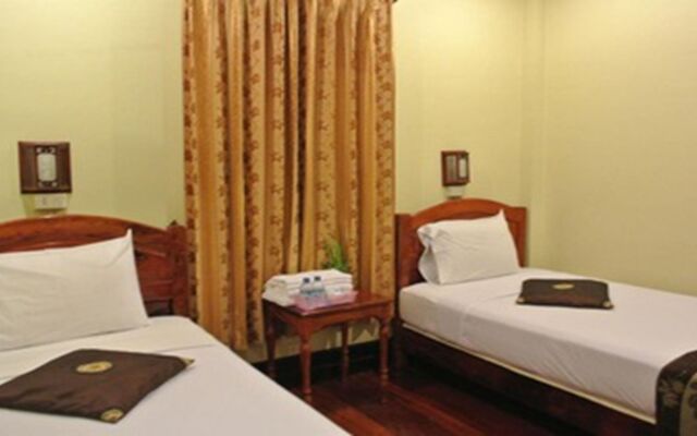 Lankham Riverside Hotel