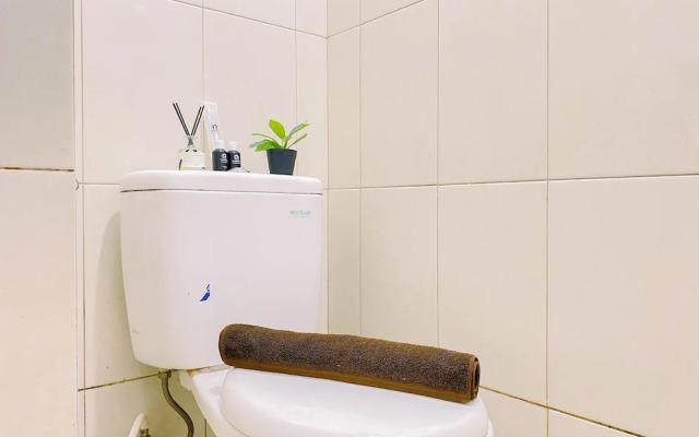 Cozy And Homey Studio At Springlake Summarecon Bekasi Apartment