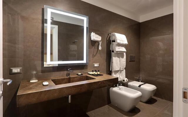 Caruso Place Boutique & Wellness Suites