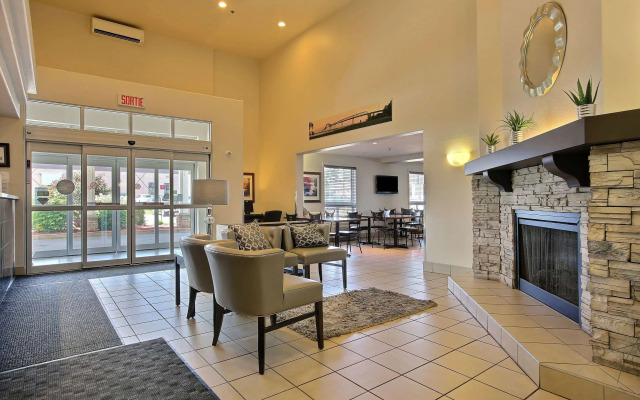 Super 8 by Wyndham Trois-Rivieres