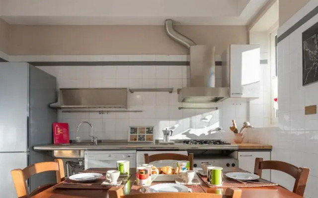 Casa Torricelli in Zona Crocetta by Wonderful Italy
