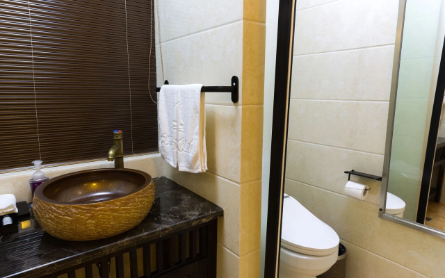 Hangzhou Lingyin No.53 Zen House