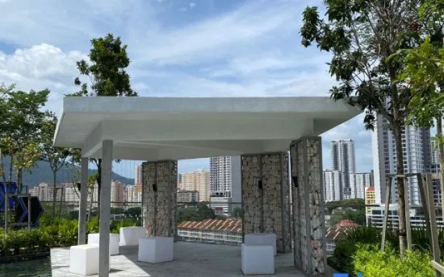 Sky High : Stunning Penang Bridge & City Views 3BR