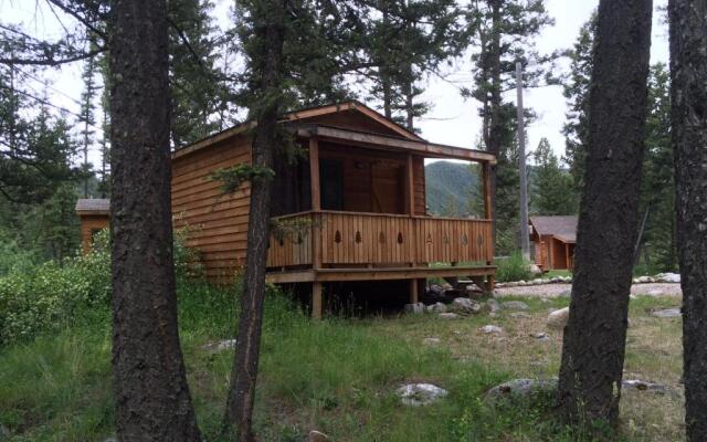 Boulder Creek Lodge - Campsite