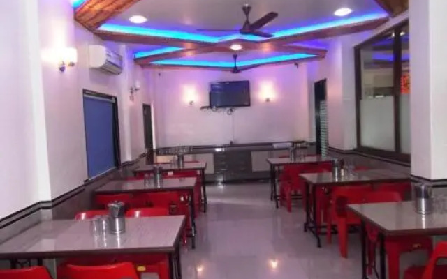 Hotel Raj
