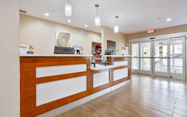 Comfort Inn & Suites Montgomery East Carmichael Rd