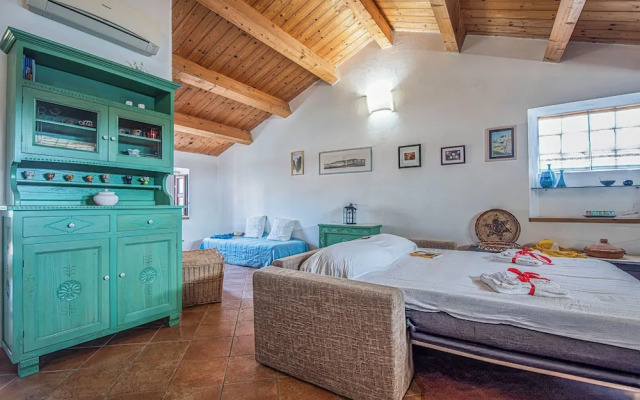 Una Mansarda Nell'isola