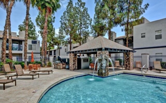 Villa Allison 2 Bedroom Condo by RedAwning