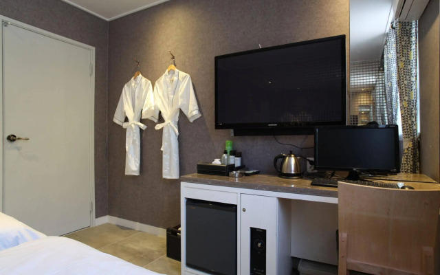 Cello Hotel