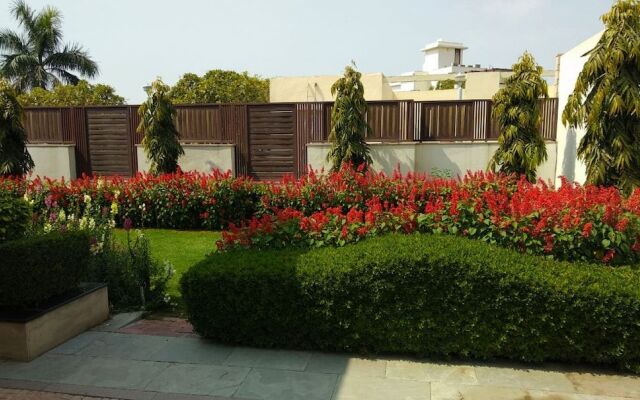 When In Gurgaon - Service Apartments Next to Artemis Hospital