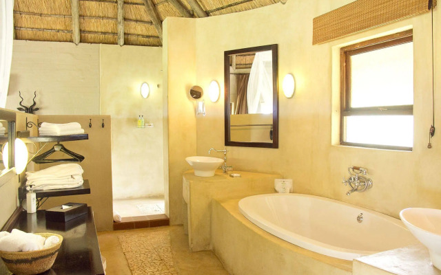 Ngoma Safari Lodge