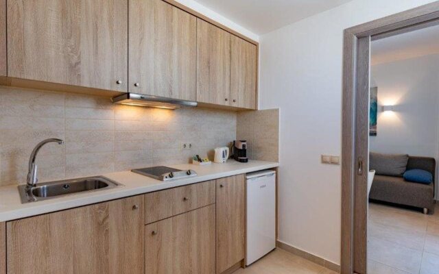 Minos Aparthotel