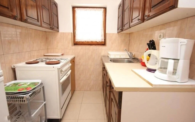 Glory - 100m From Beach - A1