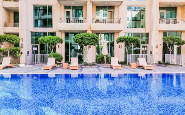 Nasma Luxury Stays- BLVD Central Podium