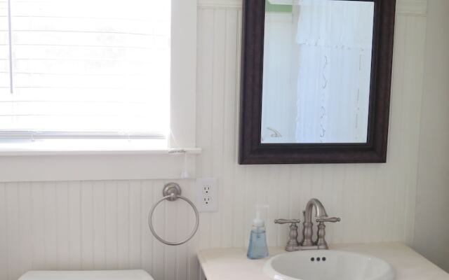 Yellow House Bed and Breakfast