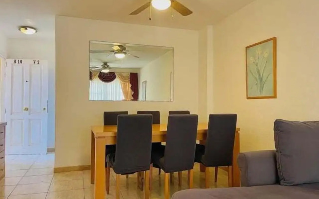 Family Apartment 3BR Communal Pool Kids Park