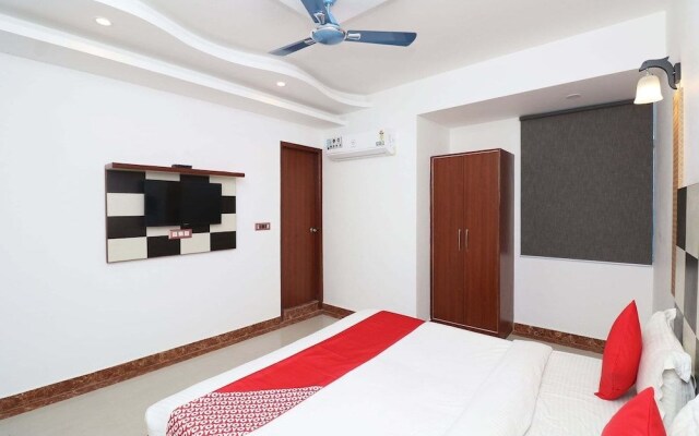 OYO 29952 D Comfort Residency