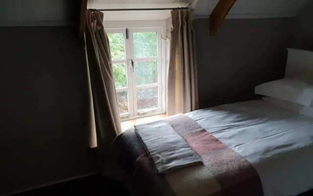 Muggles End, Falmouth, a Short Walk From the Beach