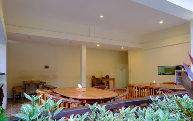 Sengkunyit Bukit Hotel by OYO Rooms