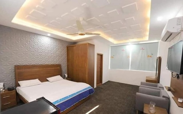 Tikkala Regency Hotel And Restaurant