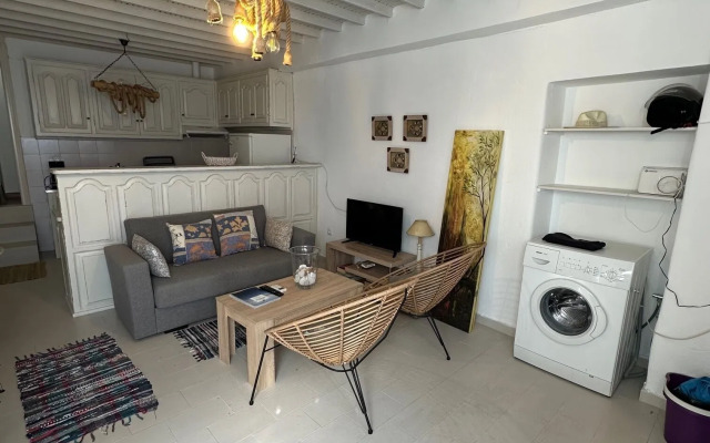Myconian Avra Apartment