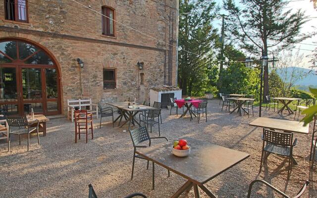Farmhouse in Umbertide Near Golf Club